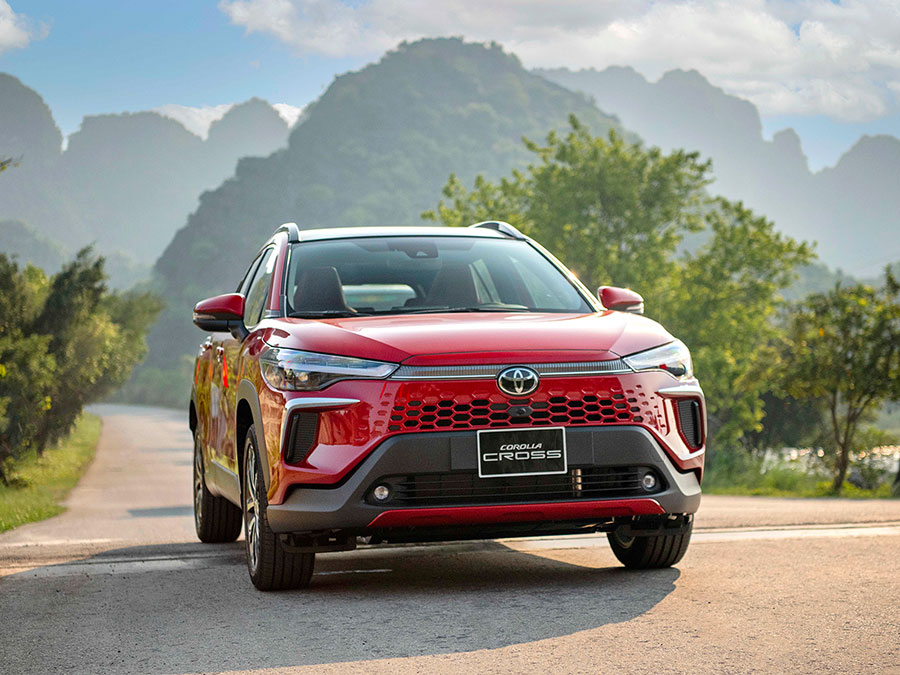 Toyota-Corolla-Cross-2024-5