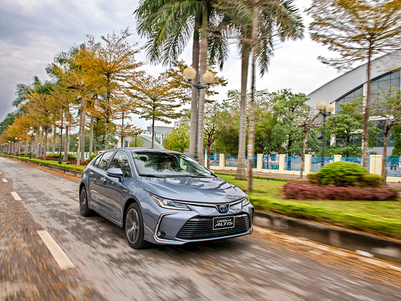 toyota-corolla-altis-2024-thai-hoa-tu-liem (3)