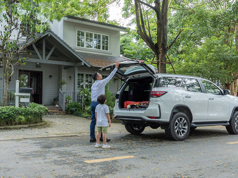 outdoor-toyota-fortuner-2023-2024-toyota-thai-hoa-tu-liem (1)