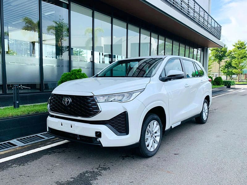 toyota-innova-cross-2024-outdoor-toyota-thai-hoa-tu-liem (6)